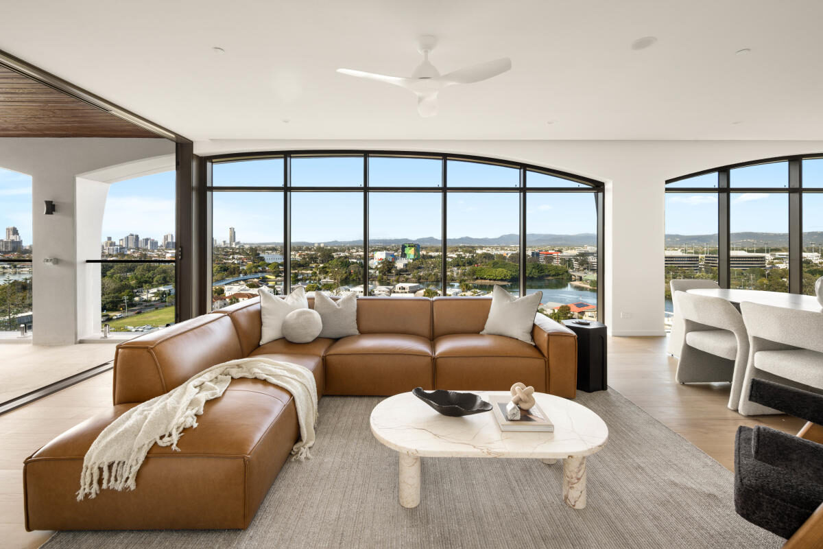 Greenwich, Surfers Paradise, Surfers Paradise